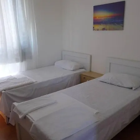 Summer House - For 5 People In 2nd Floor